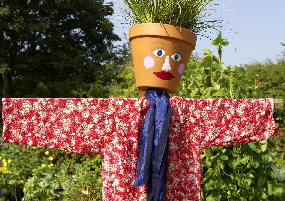 Как сделать огородное чучело